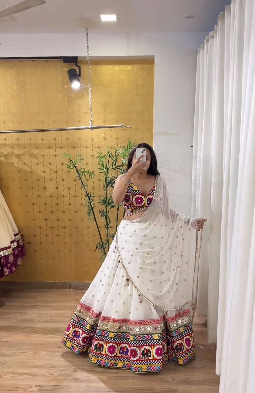 Lehenga Choli - MDC1001